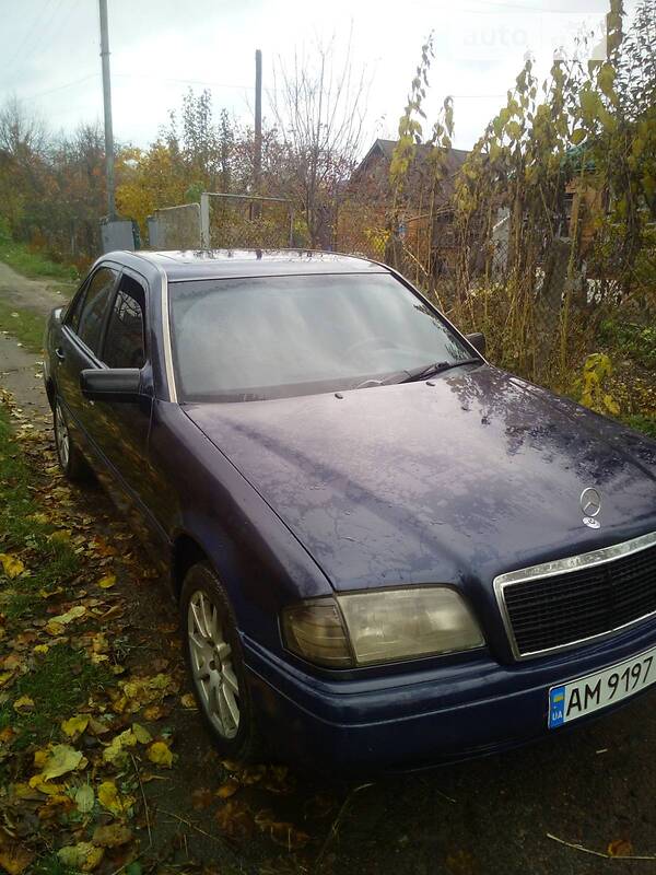 Седан Mercedes-Benz C-Class 1995 в Бердичеве