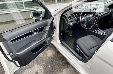 Седан Mercedes-Benz C-Class 2011 в 