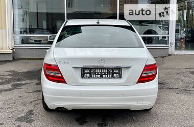 Седан Mercedes-Benz C-Class 2011 в 