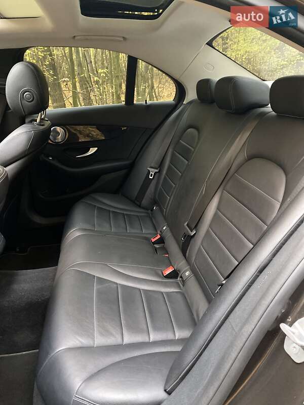 Седан Mercedes-Benz C-Class 2017 в Иршаве фото 43 Седан Mercedes-Benz C-Class 2017 в Иршаве