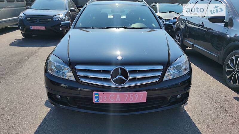 Универсал Mercedes-Benz C-Class 2010 в Ровно