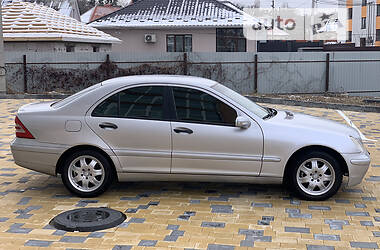 Седан Mercedes-Benz C-Class 2000 в 