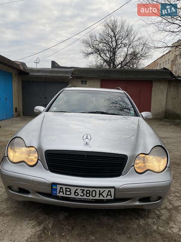 Универсал Mercedes-Benz C-Class 2002 в Могилев-Подольске
