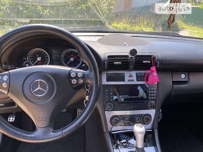 Седан Mercedes-Benz C-Class 2006 в Киеве