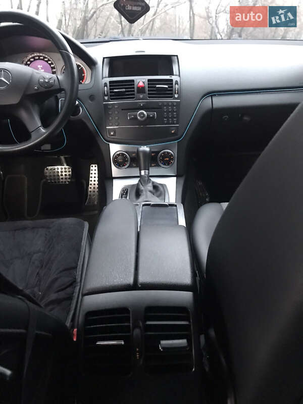 Универсал Mercedes-Benz C-Class 2008 в Киеве