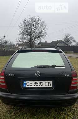 Универсал Mercedes-Benz C-Class 2001 в Черновцах