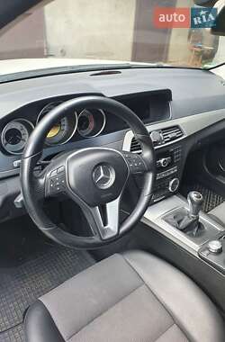 Седан Mercedes-Benz C-Class 2012 в Киеве