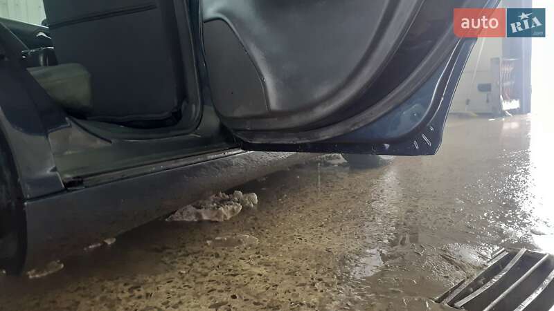 Седан Mercedes-Benz C-Class 2000 в Ивано-Франковске