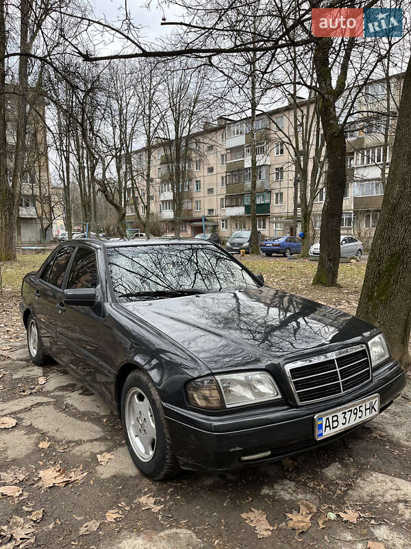 Mercedes-Benz C-Class 1996