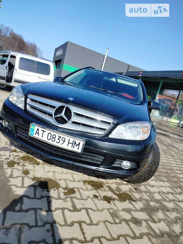 Універсал Mercedes-Benz C-Class 2010 в Коломиї фото Універсал Mercedes-Benz C-Class 2010 в Коломиї