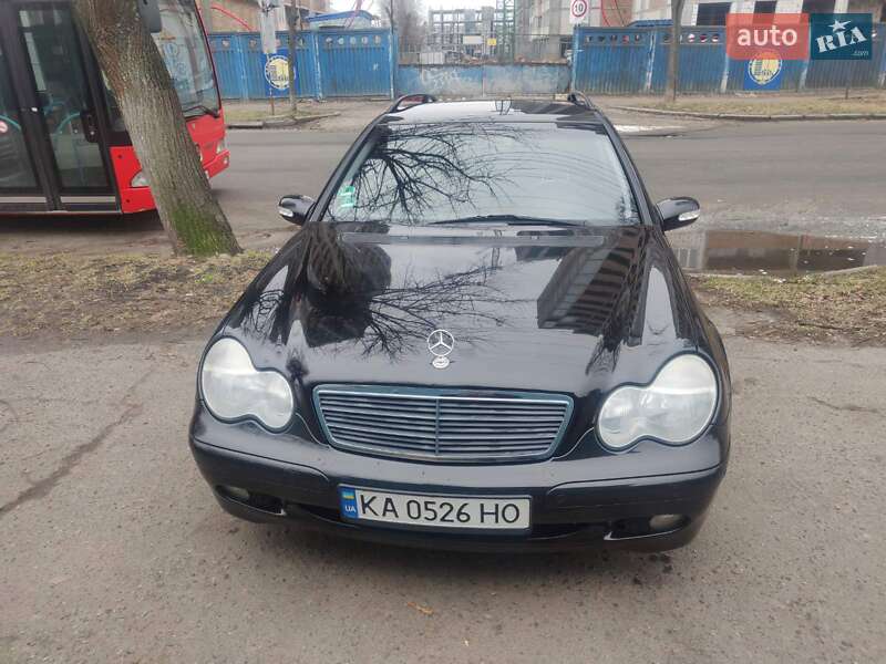 Універсал Mercedes-Benz C-Class 2003 в Києві