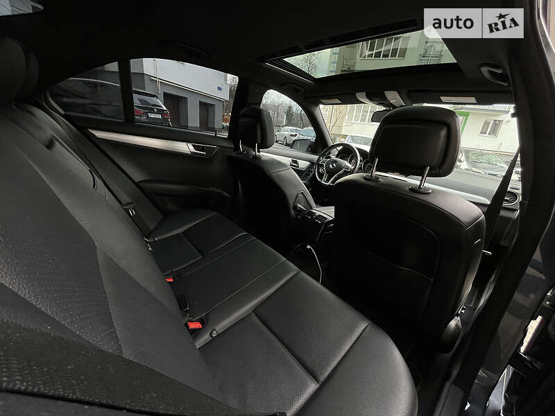 Седан Mercedes-Benz C-Class 2014 в Ивано-Франковске