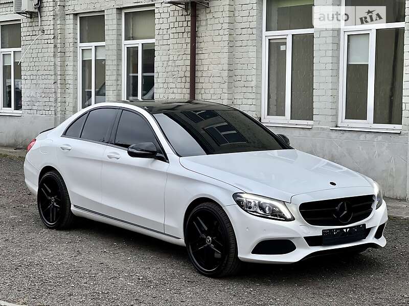 Седан Mercedes-Benz C-Class 2017 в Києві