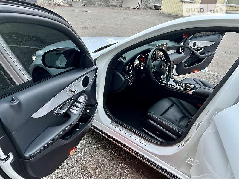 Седан Mercedes-Benz C-Class 2017 в Києві