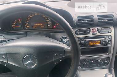 Купе Mercedes-Benz C-Class 2004 в 