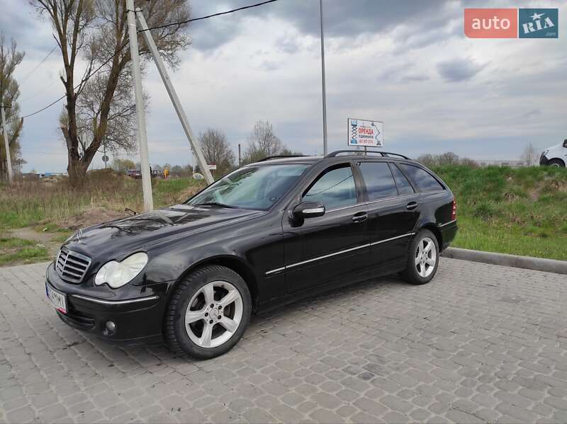 Универсал Mercedes-Benz C-Class 2006 в Львове