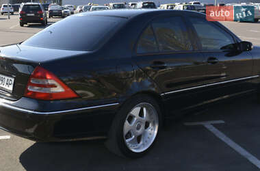 Седан Mercedes-Benz C-Class 2002 в Одессе