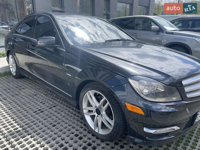 Седан Mercedes-Benz C-Class 2011 в Львове фото 2 Седан Mercedes-Benz C-Class 2011 в Львове