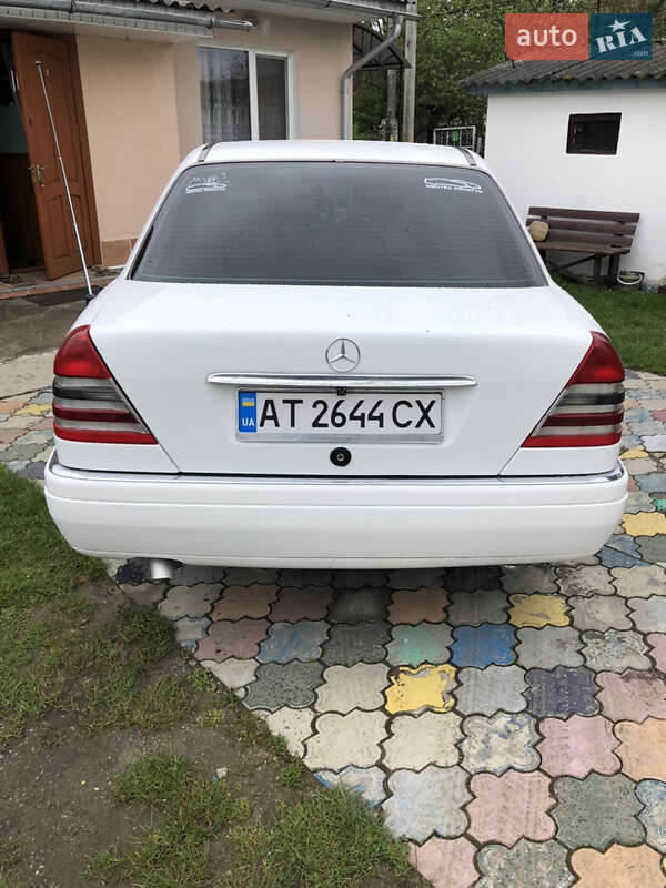 Седан Mercedes-Benz C-Class 1994 в Ивано-Франковске