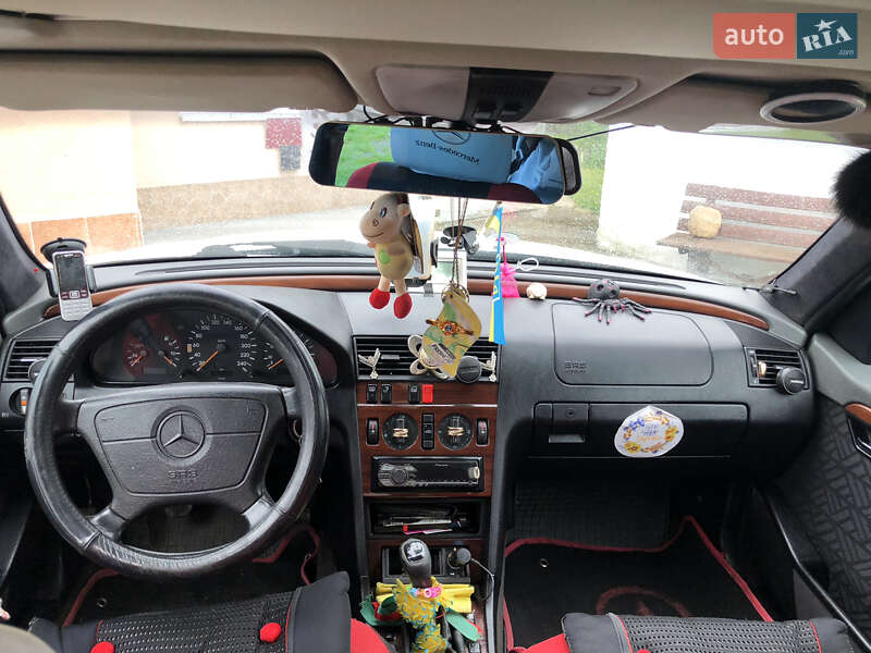 Седан Mercedes-Benz C-Class 1994 в Ивано-Франковске