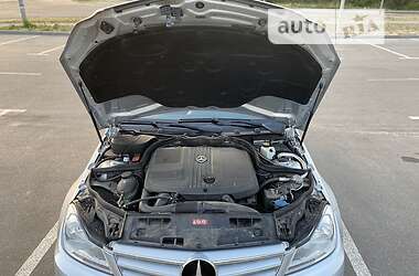 Седан Mercedes-Benz C-Class 2012 в 