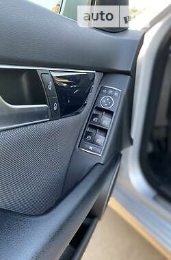 Седан Mercedes-Benz C-Class 2012 в 