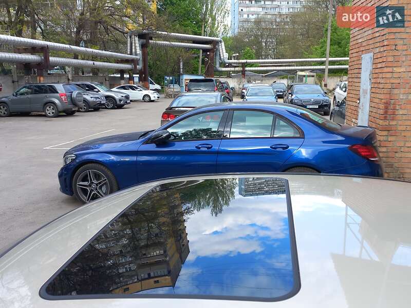 Седан Mercedes-Benz C-Class 2010 в Дніпрі