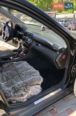 Седан Mercedes-Benz C-Class 2001 в 