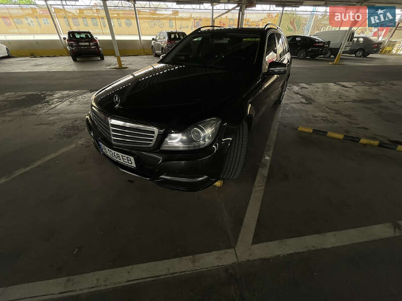 Універсал Mercedes-Benz C-Class 2013 в Вінниці