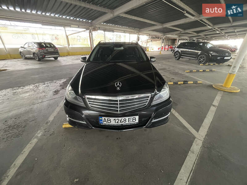 Універсал Mercedes-Benz C-Class 2013 в Вінниці