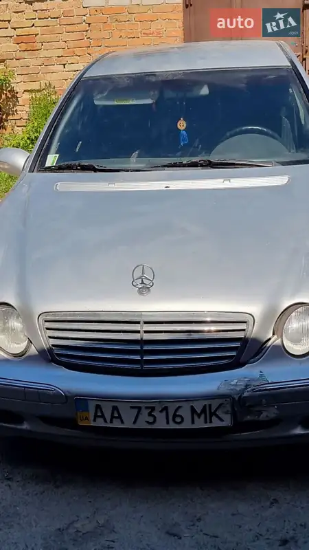 Mercedes-Benz C-Class 2002 VIN WDB2030811F340949 фото оголошення 6 з 48