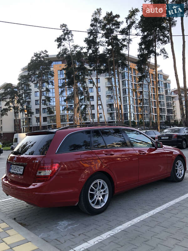 Универсал Mercedes-Benz C-Class 2013 в Киеве