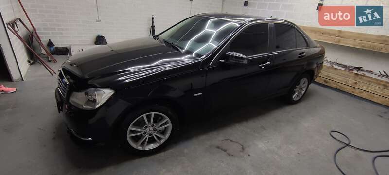 Седан Mercedes-Benz C-Class 2011 в Одесі