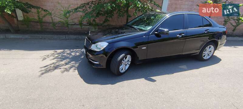 Седан Mercedes-Benz C-Class 2011 в Одесі