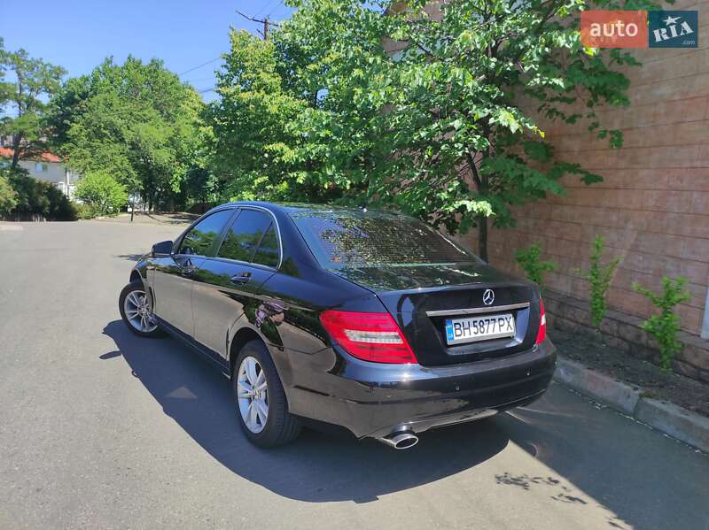 Седан Mercedes-Benz C-Class 2011 в Одесі