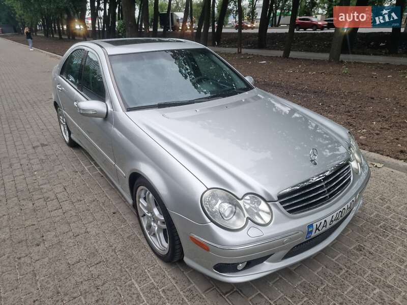 Седан Mercedes-Benz C-Class 2005 в Киеве