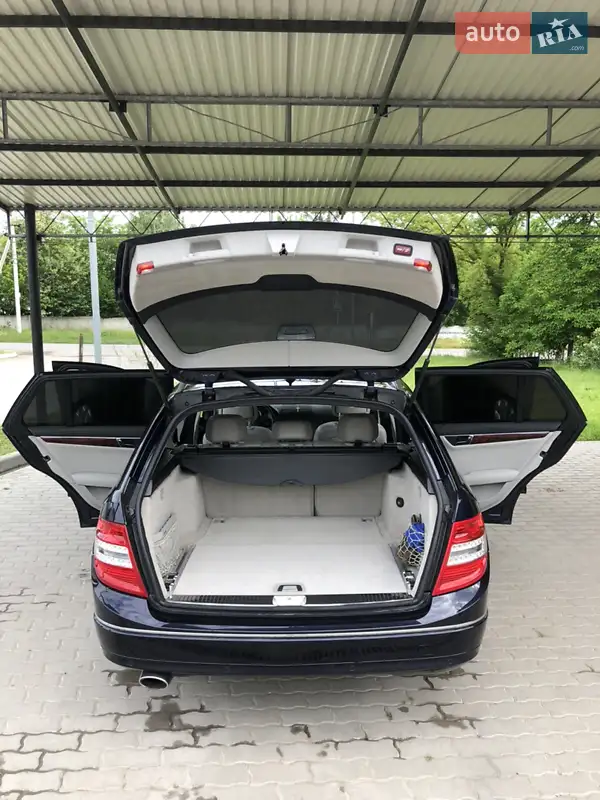 Mercedes-Benz C-Class 2010 VIN WDD2042021F584961 фото оголошення 7 з 52