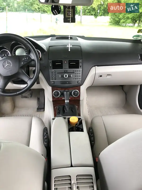 Mercedes-Benz C-Class 2010 VIN WDD2042021F584961 фото оголошення 6 з 52