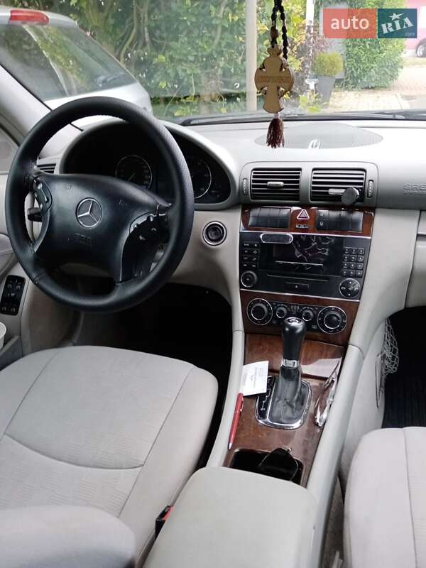 Универсал Mercedes-Benz C-Class 2006 в Иршаве