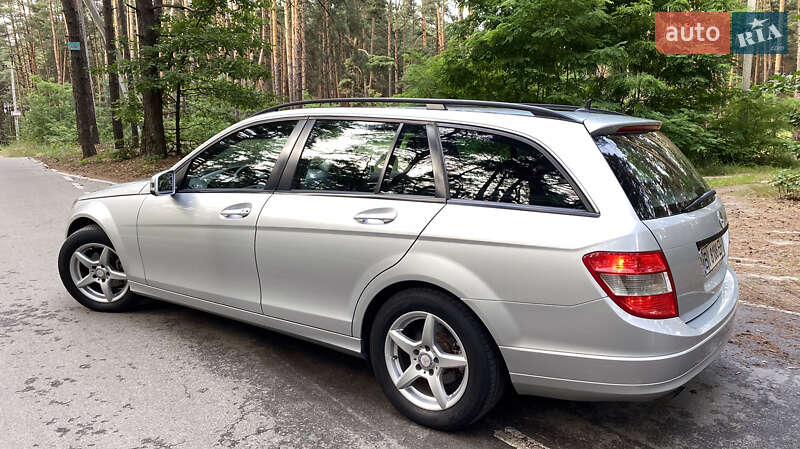 Универсал Mercedes-Benz C-Class 2009 в Полтаве