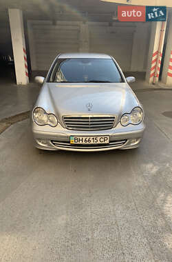 Седан Mercedes-Benz C-Class 2005 в Одессе