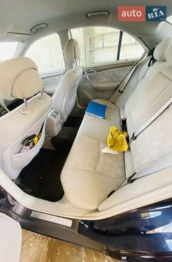 Седан Mercedes-Benz C-Class 2003 в 