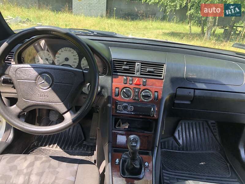 Універсал Mercedes-Benz C-Class 2000 в Костопілі