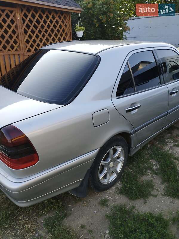 Седан Mercedes-Benz C-Class 1997 в Сокирянах