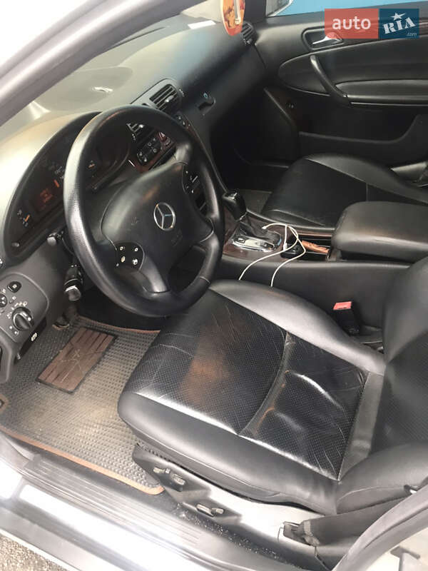Универсал Mercedes-Benz C-Class 2001 в Киеве