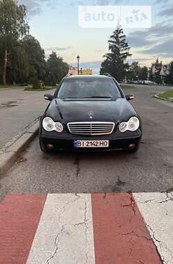 Универсал Mercedes-Benz C-Class 2003 в Миргороде