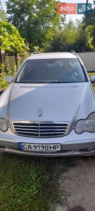 Универсал Mercedes-Benz C-Class 2002 в Умани