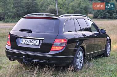 Універсал Mercedes-Benz C-Class 2009 в Ужгороді