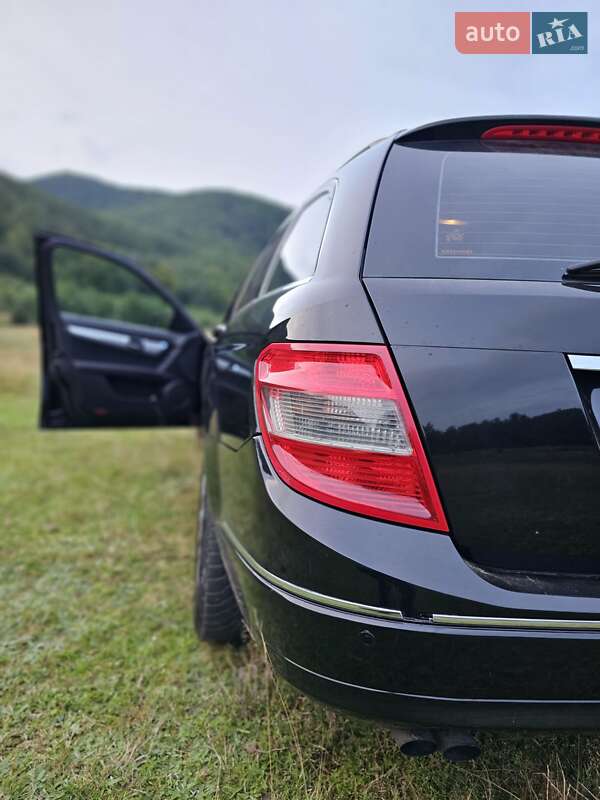 Універсал Mercedes-Benz C-Class 2009 в Ужгороді фото 40 Універсал Mercedes-Benz C-Class 2009 в Ужгороді