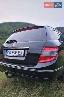 Універсал Mercedes-Benz C-Class 2009 в Ужгороді